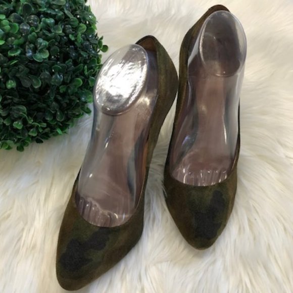 Vince Camuto Shoes - VINCE CAMUTO Women's Jayne Camo Heels